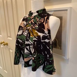 H&M Sleeveless Green Multi Trapeze Crop Top Size 4